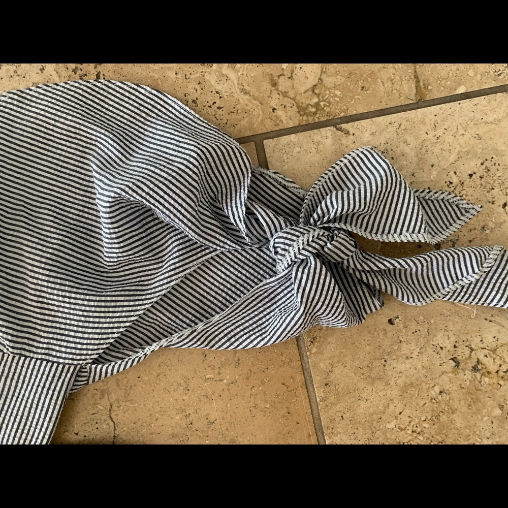 LF Striped Ruffle Top - Picture 4 of 6